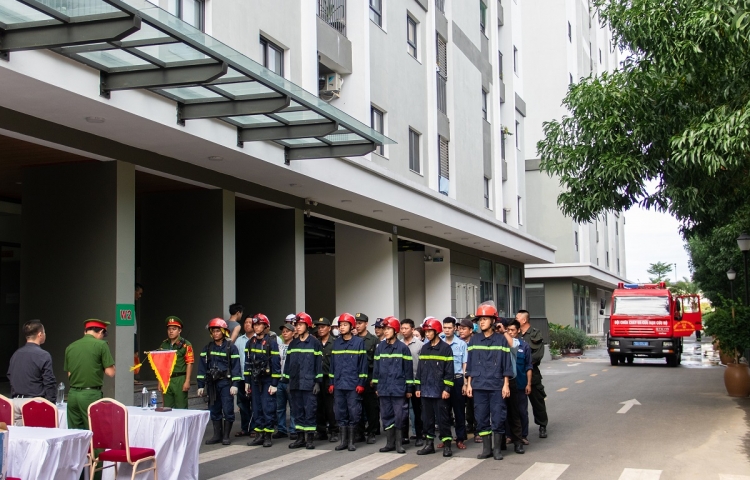 DIỄN TẬP PHÒNG CHÁY CHỮA CHÁY – CHỦ ĐỘNG KỸ NĂNG, VỮNG TÂM AN TOÀN